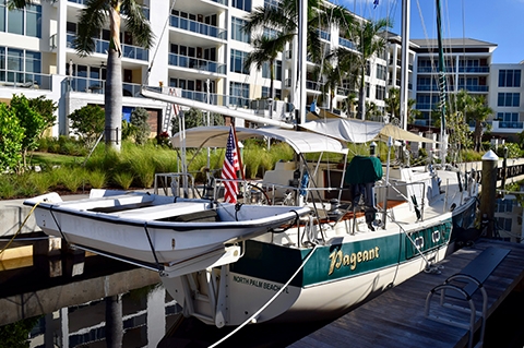 Video -Ted Brewer Ketch Tender Lift