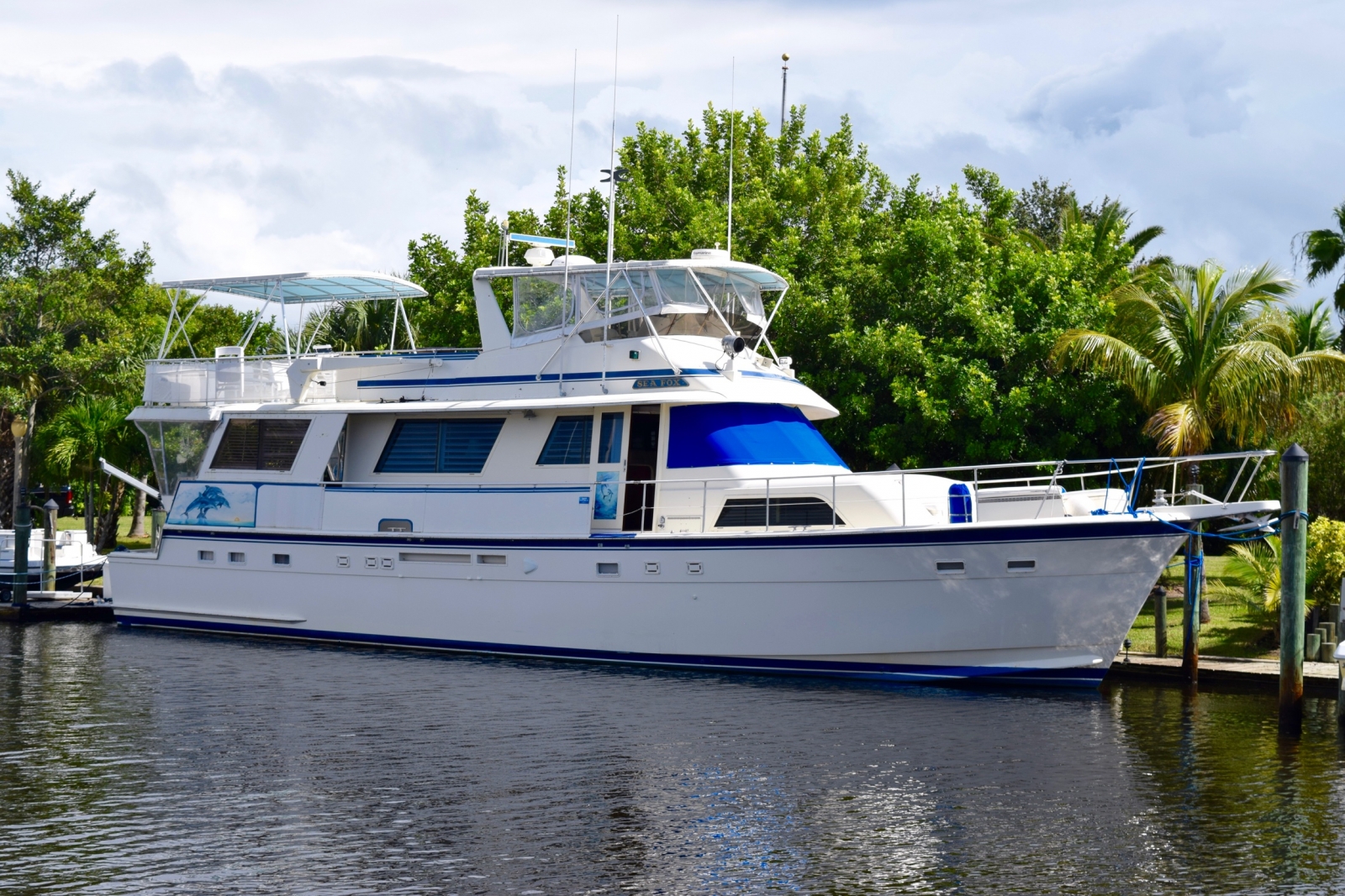 Hatteras Yacht for Sale