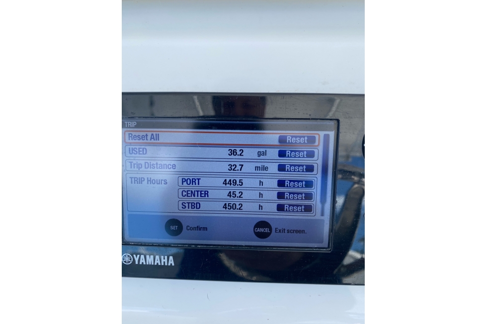 2016 Contender 39ST 2016 Contender 39ST