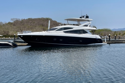 2013 Sunseeker Flybridge MotorYacht